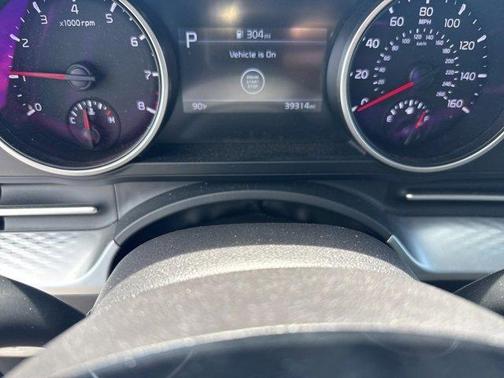 2023 Kia Carnival LX