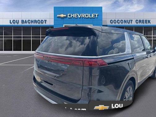 2023 Kia Carnival LX