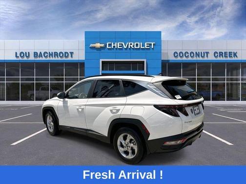 White Pearl 2023 Hyundai TUCSON SEL