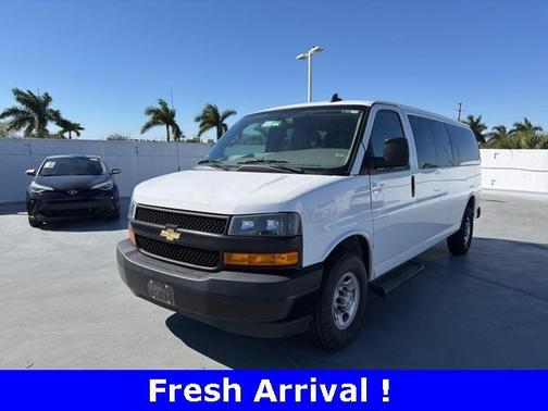 2023 Chevrolet Express 3500 LS