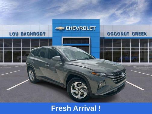 Gray 2024 Hyundai TUCSON SE