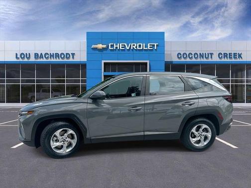 Gray 2024 Hyundai TUCSON SE