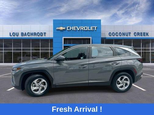 Gray 2024 Hyundai TUCSON SE