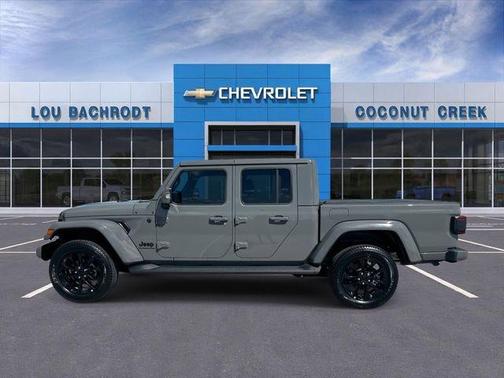 2022 Jeep Gladiator Overland