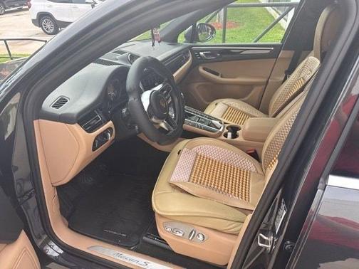 2021 Porsche Macan S