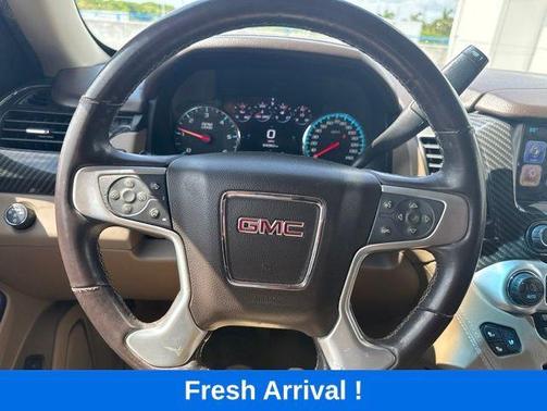 Summit White 2017 GMC Yukon SLT