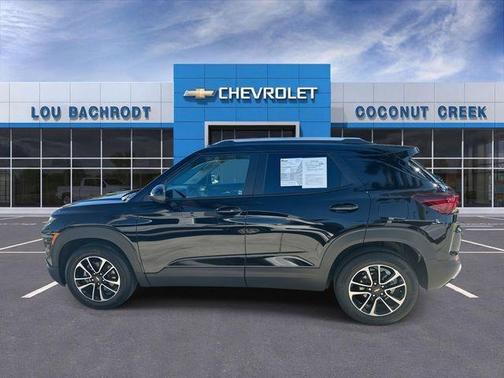 Black Metallic 2026 Chevrolet Trailblazer LT