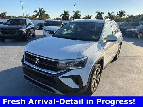 2024 Volkswagen Taos 1.5T SE