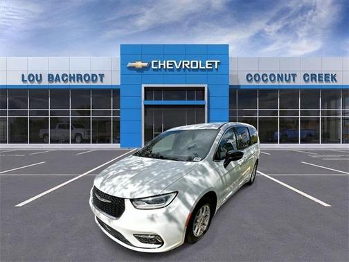 2024 Chrysler Pacifica Touring