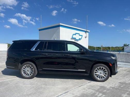 2023 Cadillac Escalade ESV Premium Luxury