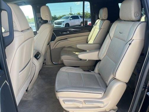 2023 Cadillac Escalade ESV Premium Luxury