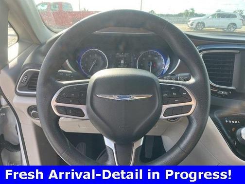 2021 Chrysler Voyager L