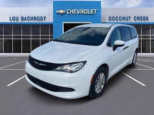 2021 Chrysler Voyager L