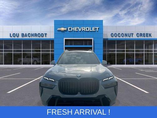 Gray Metallic 2024 BMW X7 xDrive40i