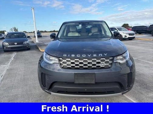 2025 Land Rover Discovery P300 S