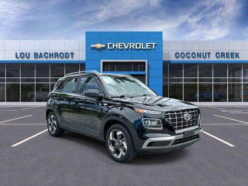 Onyx Black 2025 Hyundai VENUE SEL