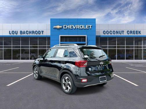 Onyx Black 2025 Hyundai VENUE SEL