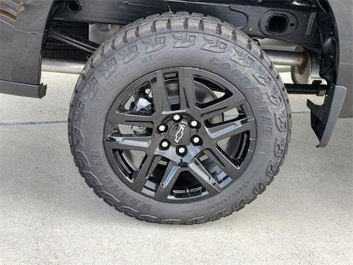 2025 Chevrolet Silverado 1500 Custom Trail Boss