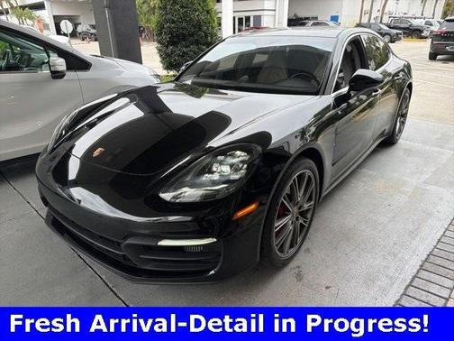 2022 Porsche Panamera 4S