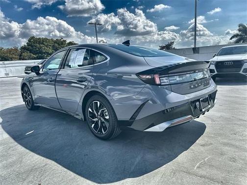 2025 Hyundai SONATA SEL
