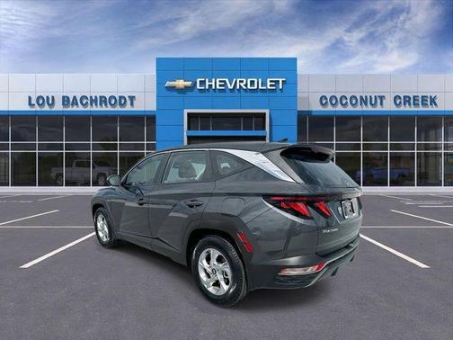 2023 Hyundai TUCSON SE