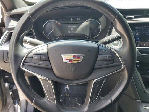 2021 Cadillac XT5 Luxury