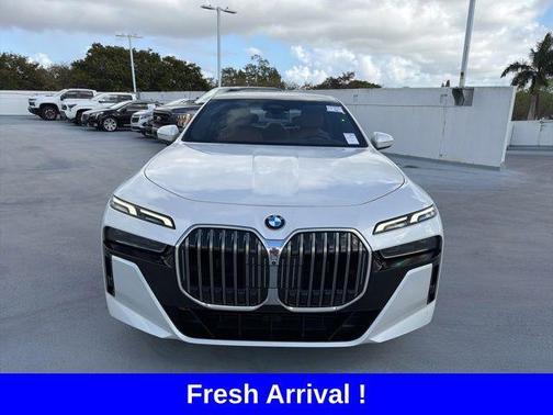 2023 BMW 740 i
