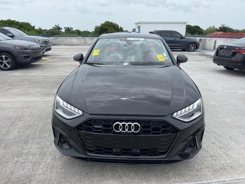 2023 Audi A4 45 S line Premium Plus