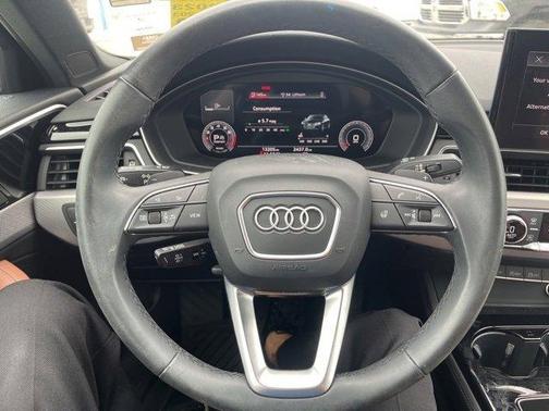 2023 Audi A4 45 S line Premium Plus