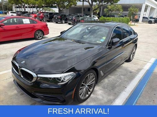 Black Sapphire Metallic 2019 BMW 530 i