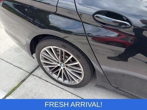 Black Sapphire Metallic 2019 BMW 530 i