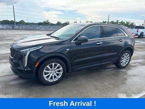 Black Metallic 2023 Cadillac XT4 Luxury