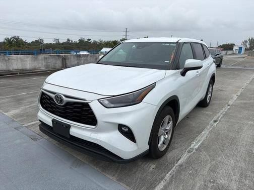 2023 Toyota Highlander LE