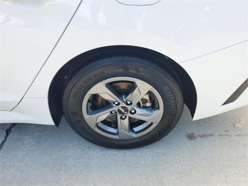 2023 Kia K5 LXS
