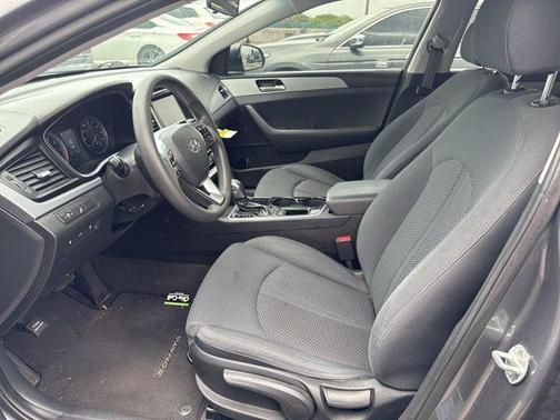 Machine Gray 2019 Hyundai SONATA SE