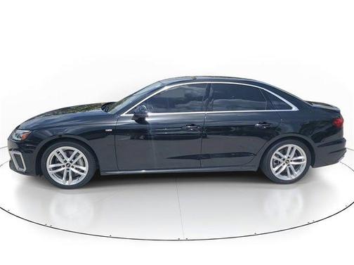 2023 Audi A4 45 S line Premium Plus