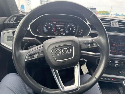 Chronos Gray Metallic 2022 Audi Q3 45 S line Premium