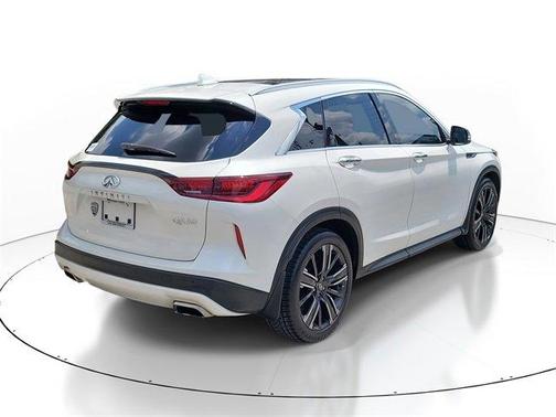 2022 INFINITI QX50 Luxe