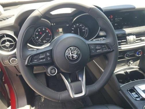 2021 Alfa Romeo Stelvio Base