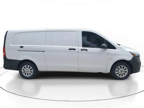 2022 Mercedes-Benz Metris Base