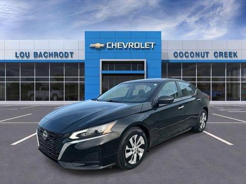 Black 2024 Nissan Altima 2.5 S