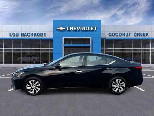 Black 2024 Nissan Altima 2.5 S