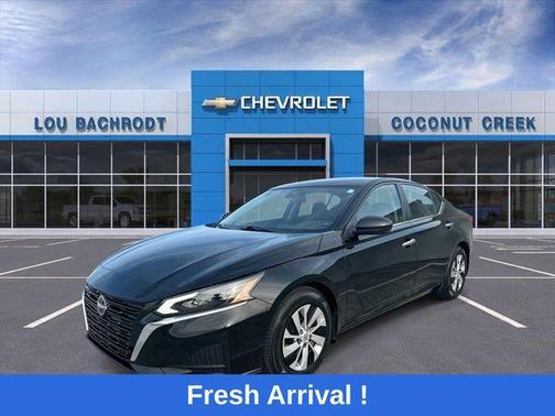 Black 2024 Nissan Altima 2.5 S