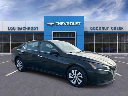 Black 2024 Nissan Altima 2.5 S