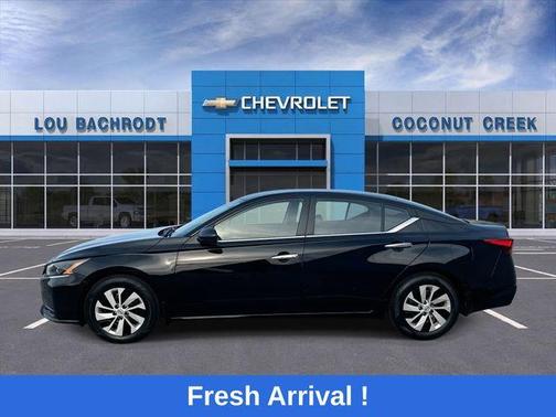 Black 2024 Nissan Altima 2.5 S