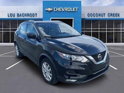 2022 Nissan Rogue Sport SV
