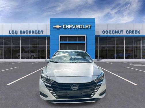 2023 Nissan Versa 1.6 SV