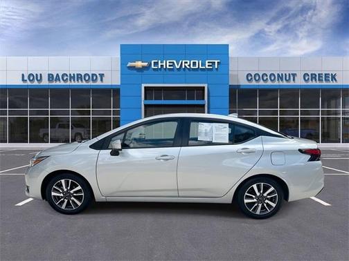 2023 Nissan Versa 1.6 SV