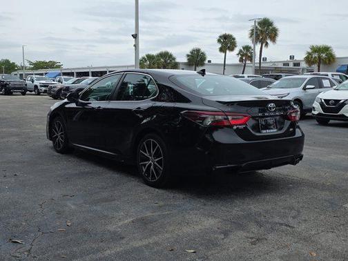 Midnight Black Metallic 2023 Toyota Camry SE