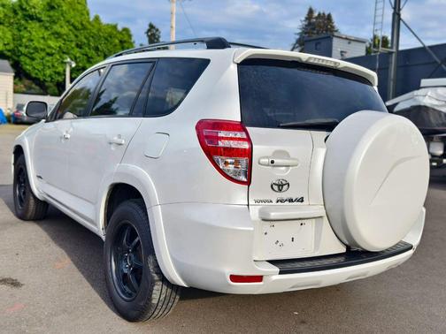 Blizzard Pearl 2009 Toyota RAV4 Limited